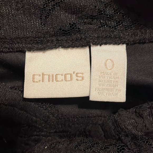 Chicos size 0 cute cold shoulder top - Picture 4 of 4